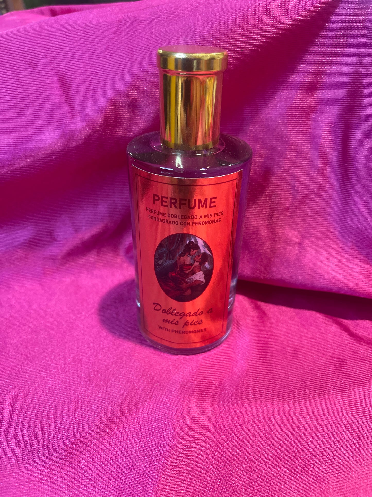 Dorado Perfume doblegado a mis Pies