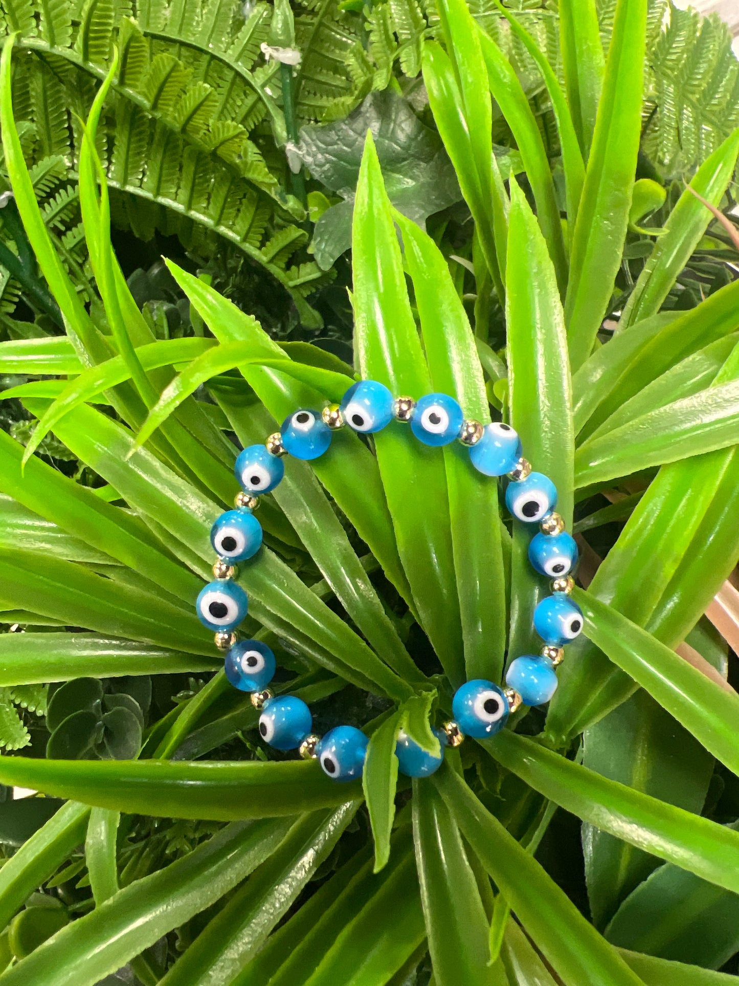 Pulsera Ojo Turco con oro laminado color azul