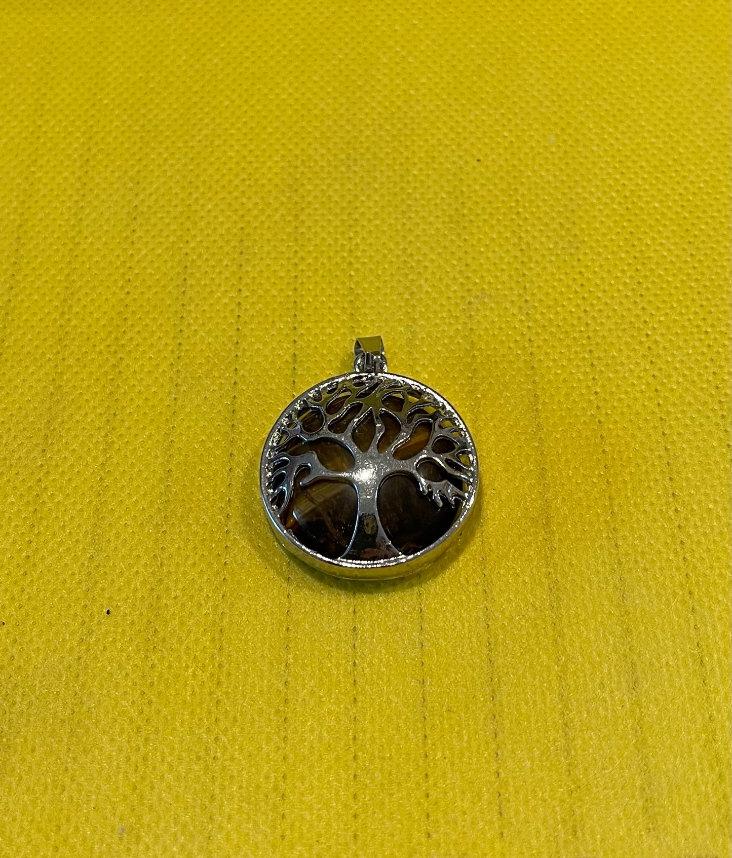 Arbol de la vida con ojo de tigere