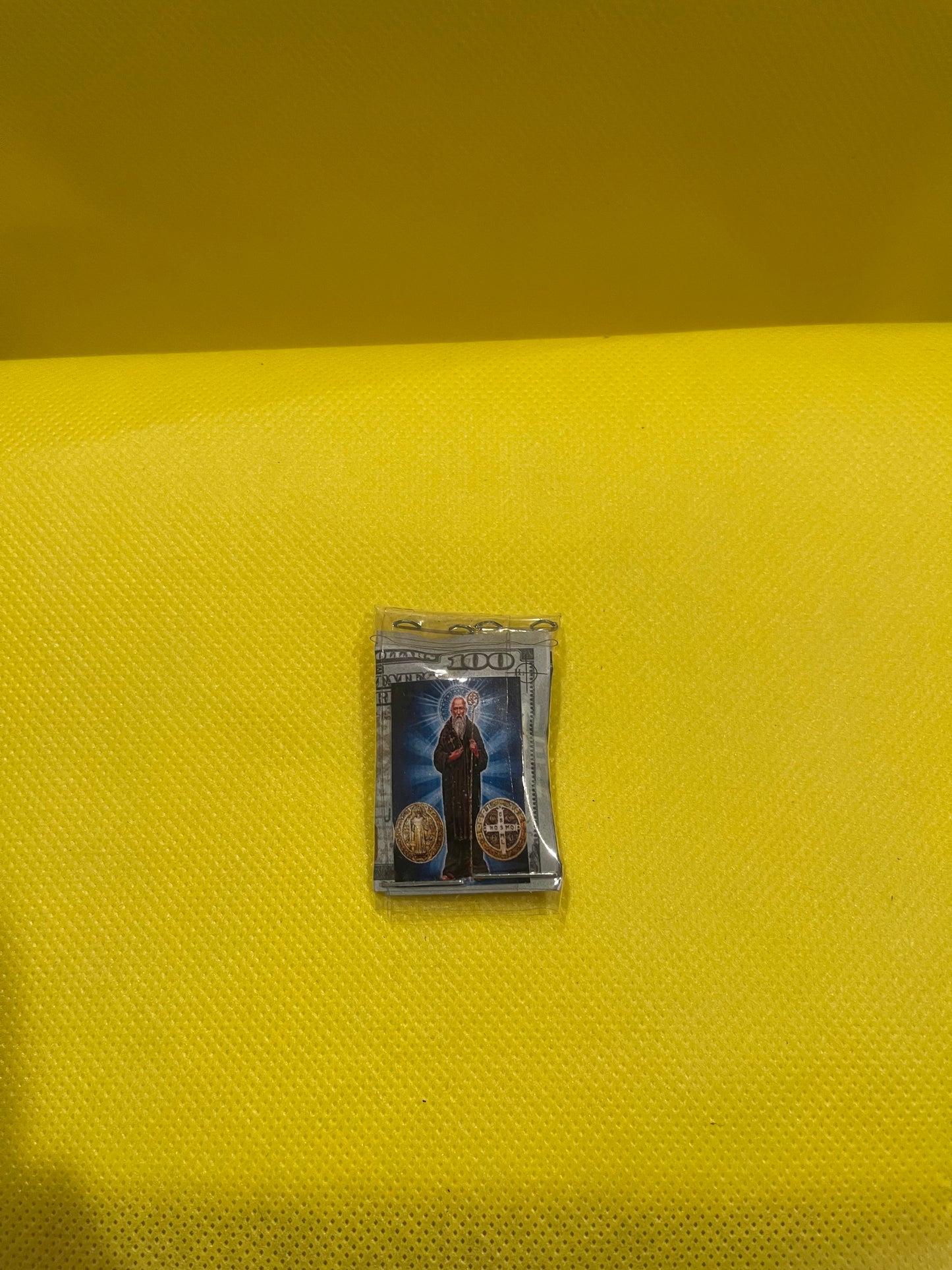 Amuleto de san benito