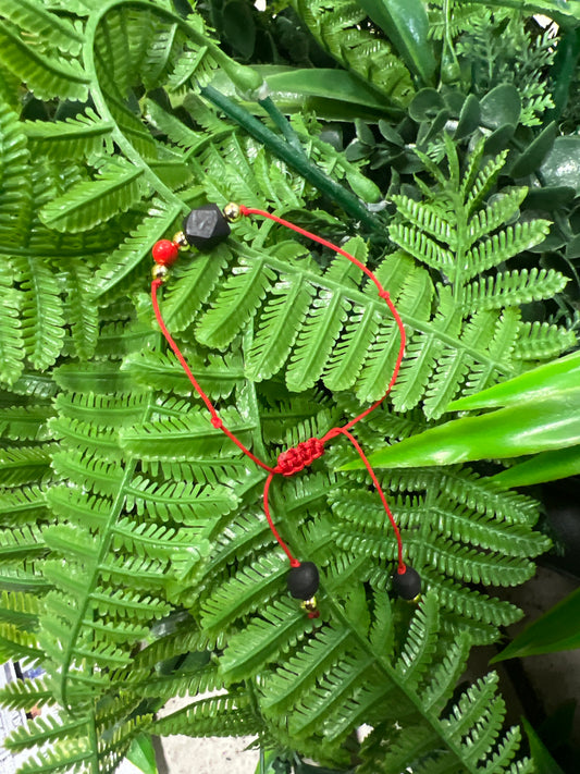 Pulsera de Azabache con Pionia