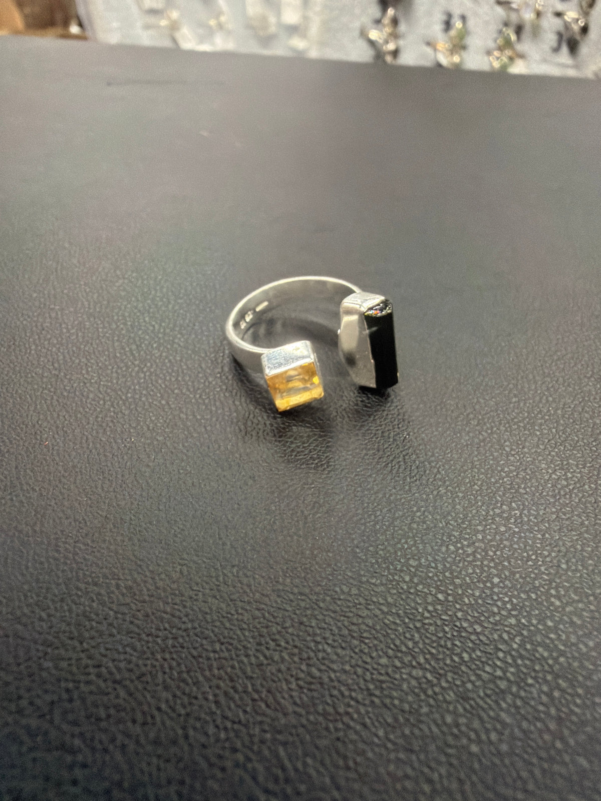 Anillo plata 925 Turnalina verde y Citrino