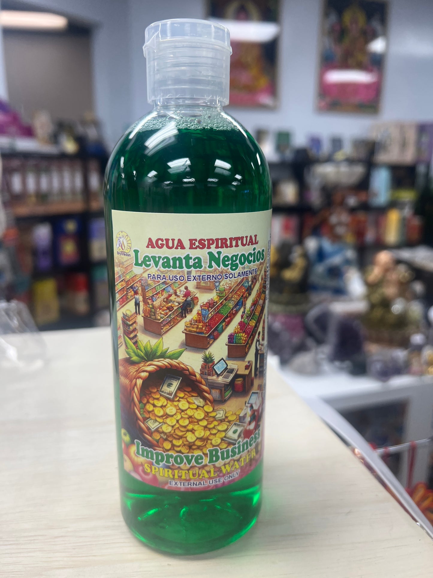 Agua espiritual levanta negocio