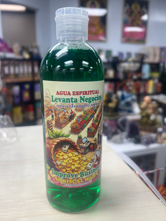 Agua espiritual levanta negocio